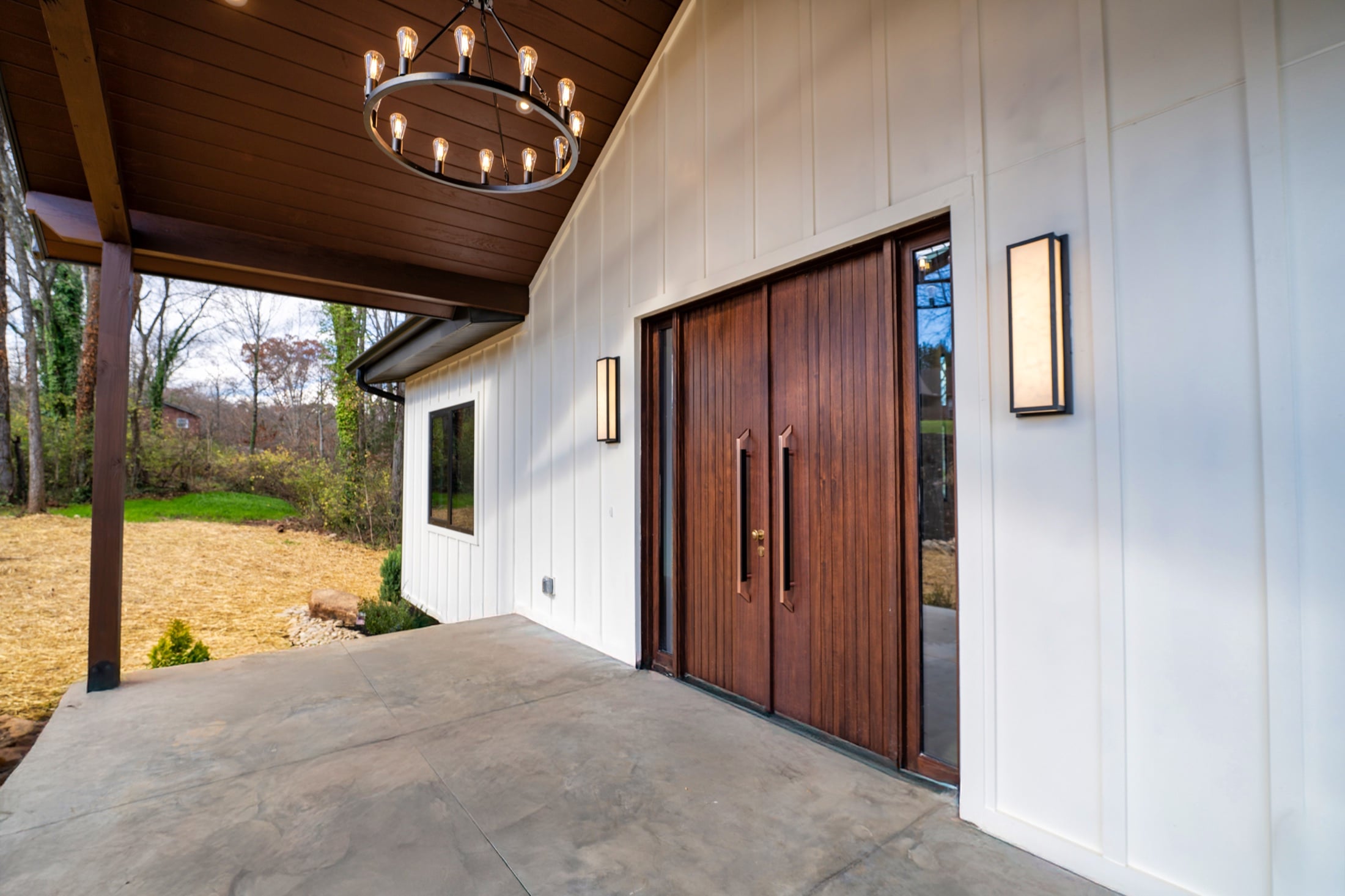 Covered entry of a completed Built Right Homes custom home in East Tennessee